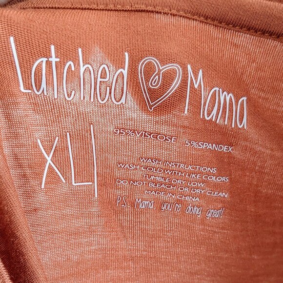 Latched Mama 3/4 Sleeves Nursing Top 2.0 Scoop Neck - Picture 4 of 6